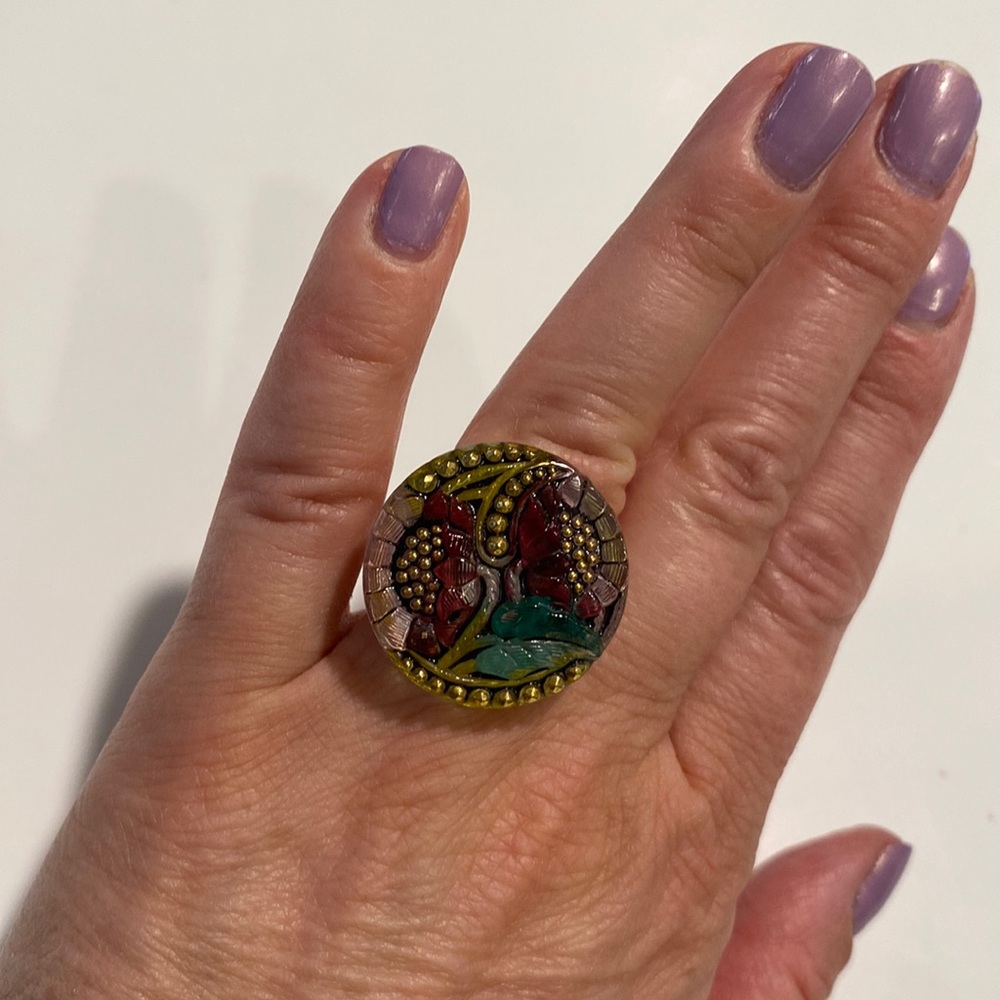 Fun big ring